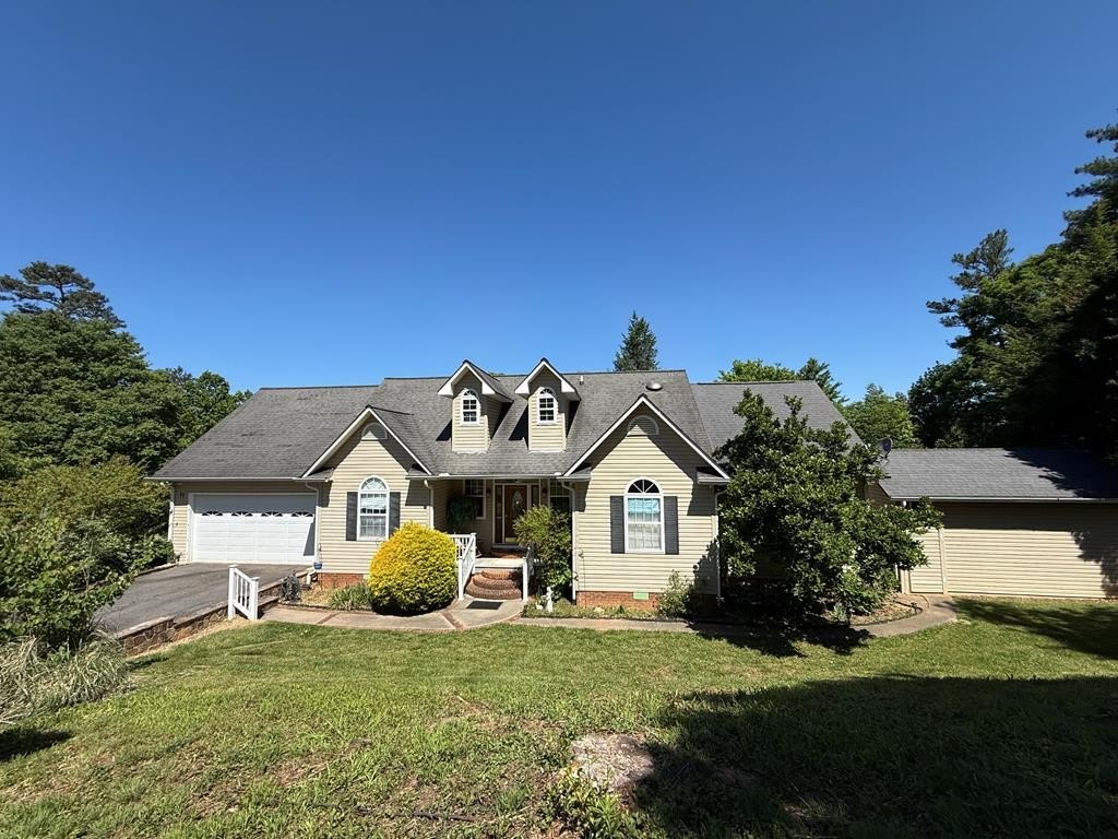 Single Family 3BR 2BA - 77 Settawig Trace, BRASSTOWN, NC