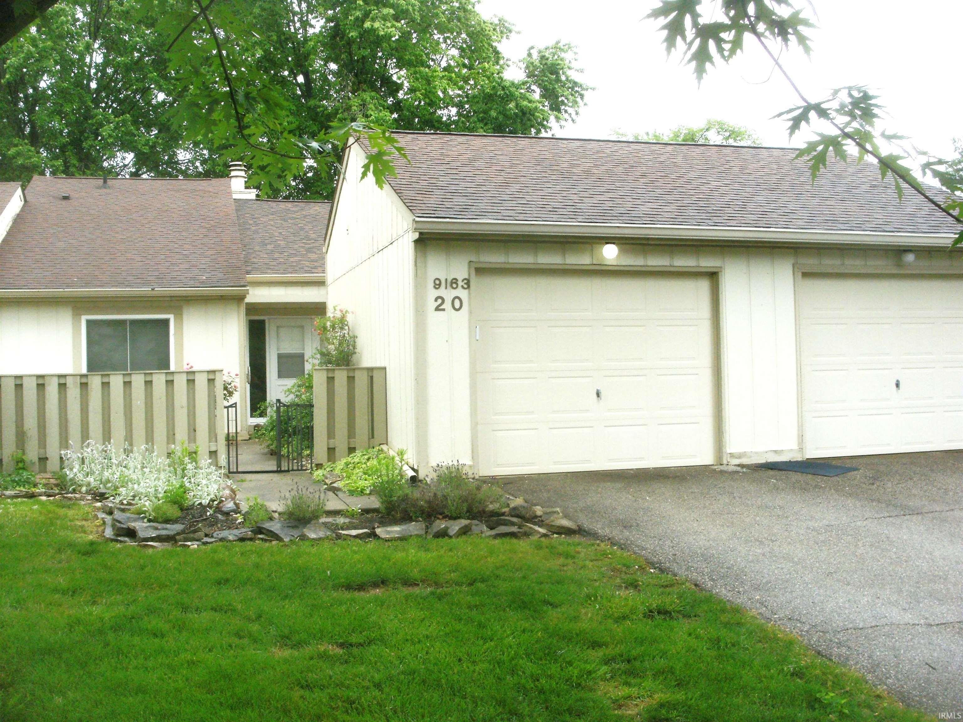 Condo 2BR 2BA - 9163 S Greenridge Lane, Bloomington, IN