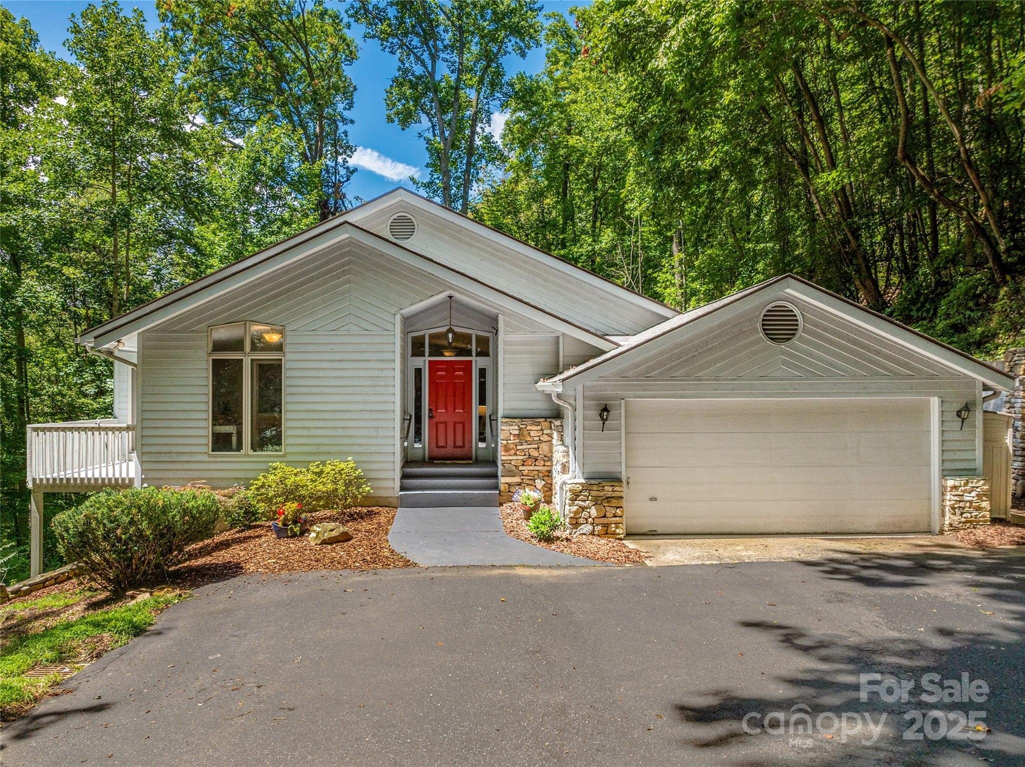 Single Family 4BR 3BA - 150 Sondley Parkway, Asheville, NC