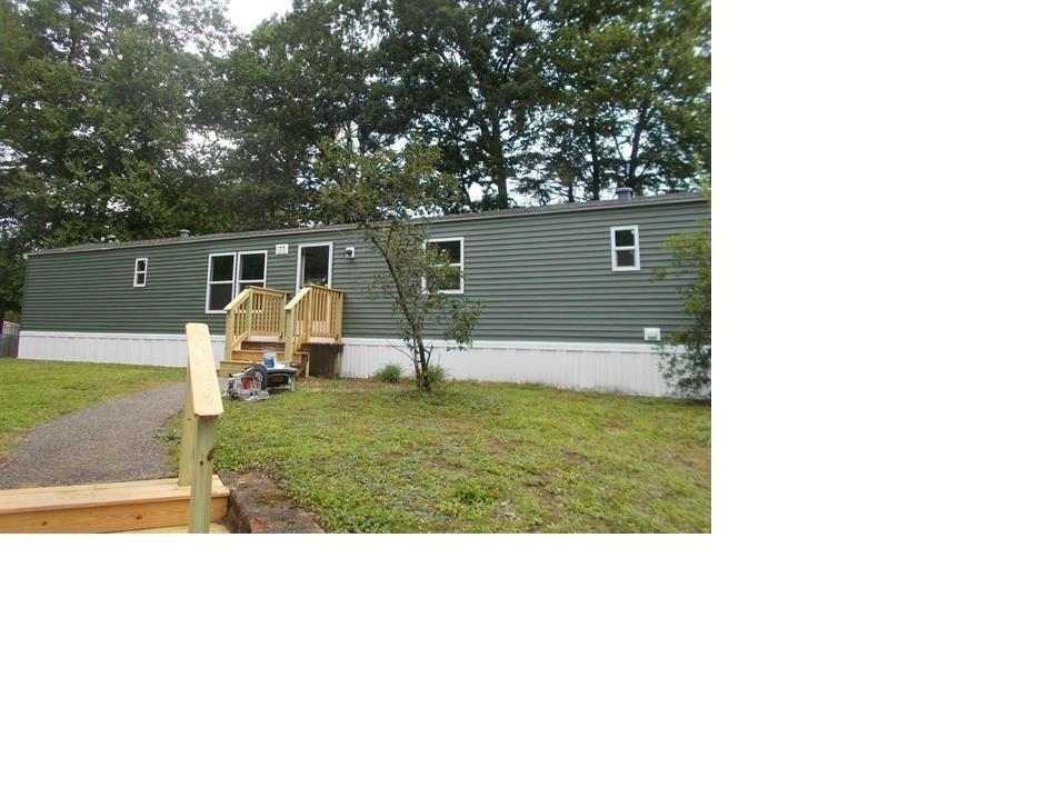 Manufactured Housing 2BR 2BA - 77 Royalcrest Park, Rochester, NH