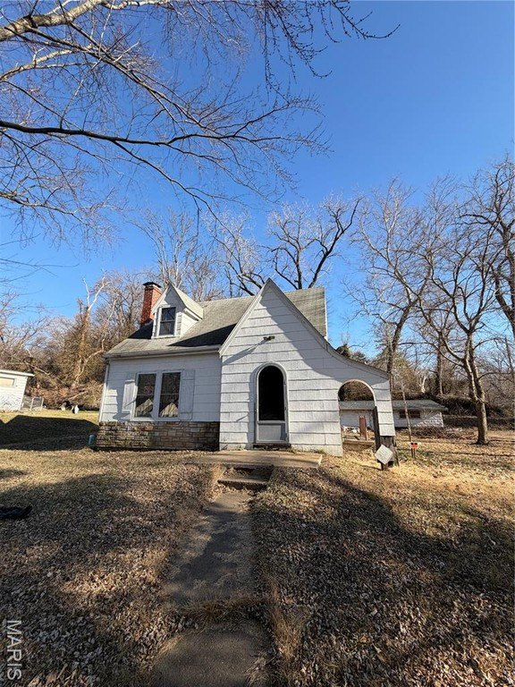 Single Family 2BR 1BA - 1434 1st Avenue, Fairview Heights, IL