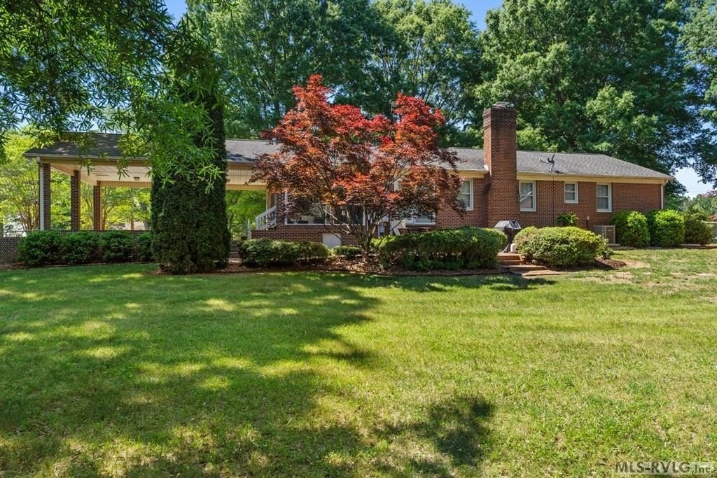 Single Family 3BR 2BA - 3500 Blackridge Road, La Crosse, VA