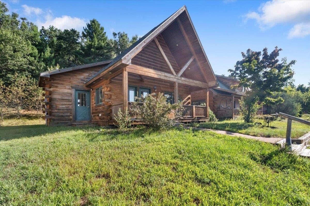 Single Family 3BR 2BA - 614 Sandy Beach Court, Warrens, WI