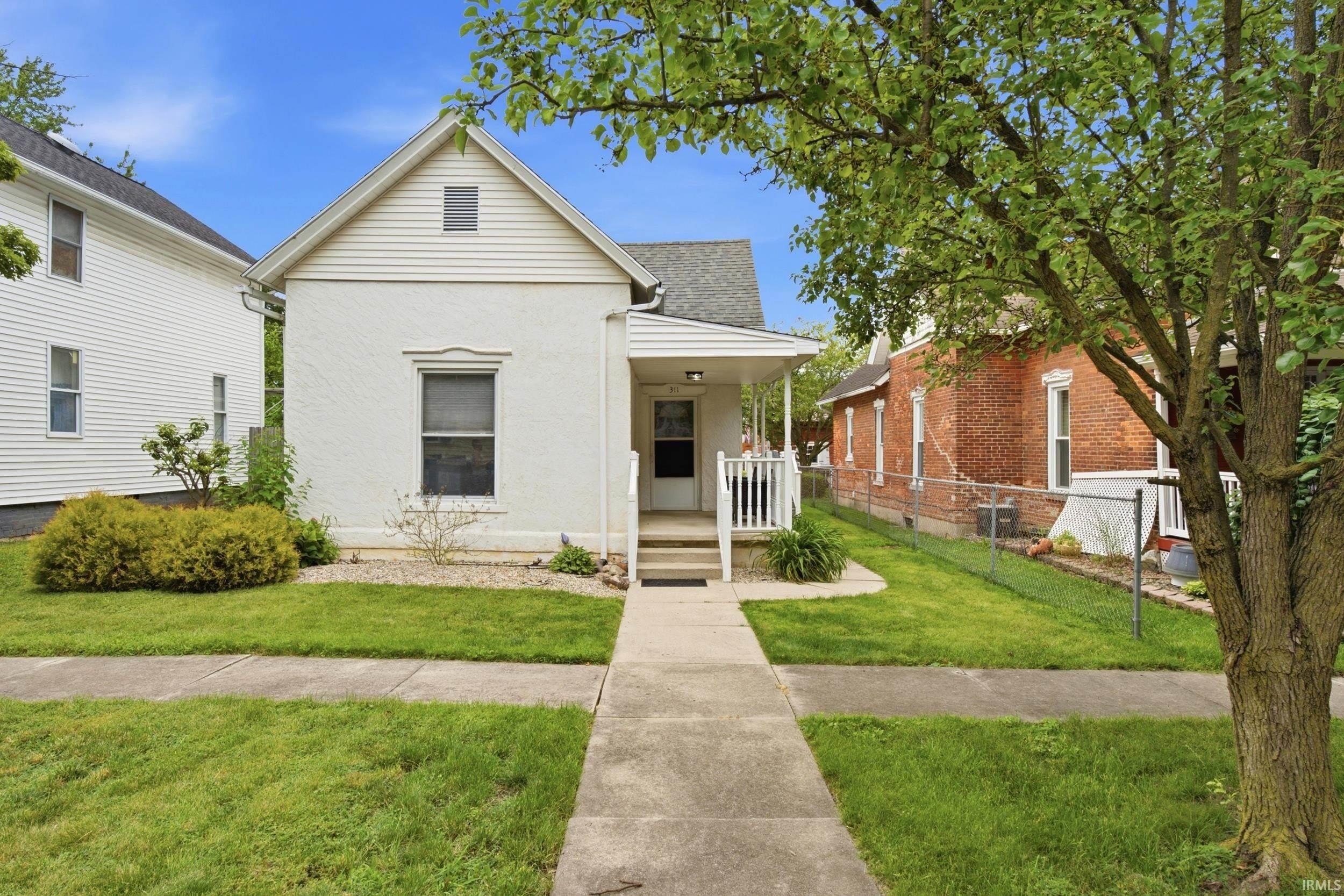 Single Family 2BR 1BA - 311 S Johnson Street, Garrett, IN