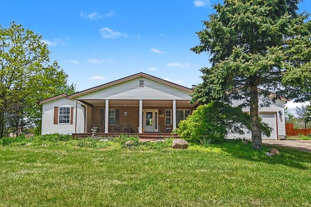 Single Family 3BR 4BA - 725 Hoover Road, Mansfield, OH