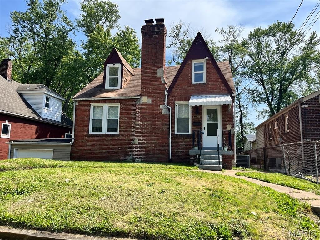Single Family 3BR 2BA - 6740 Robbins Avenue, St Louis, MO