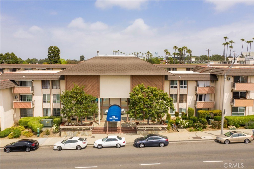 5585 E Pacific Coast Hwy E  