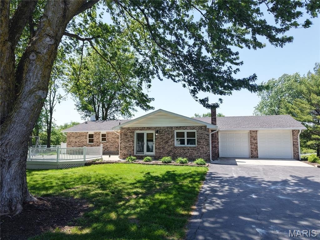 Single Family 3BR 3BA - 12596 New London Gravel Rd, New London, MO