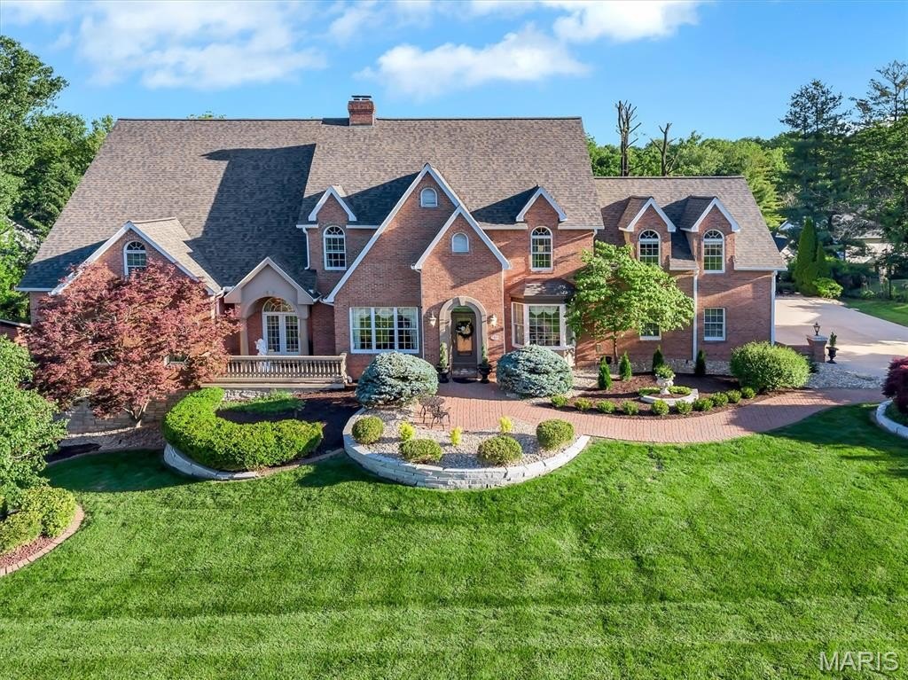 Single Family 6BR 8BA - 21 Country Club Drive, Edwardsville, IL