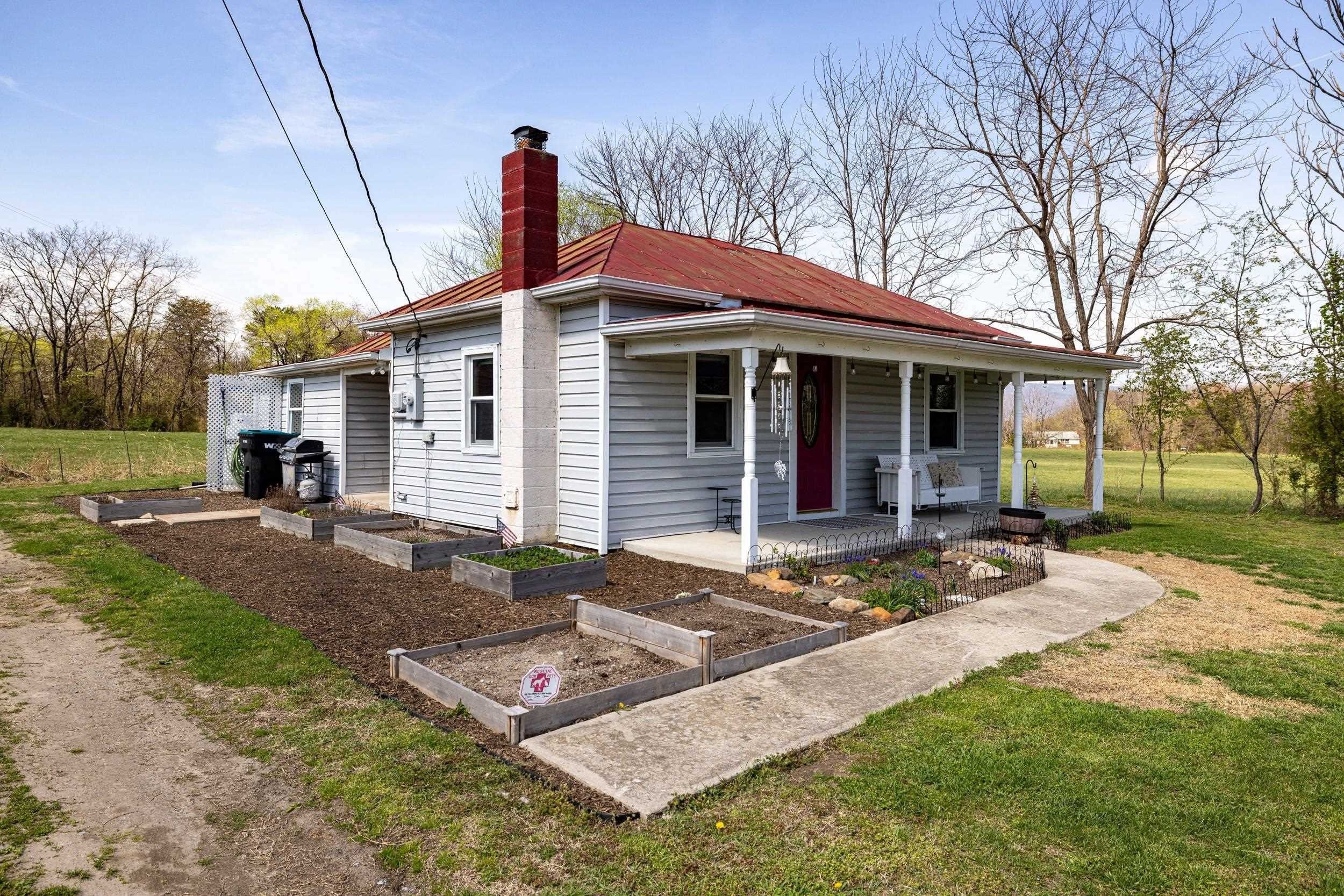 Single Family 2BR 2BA - 296 KEYSTONE RD, STANLEY, VA