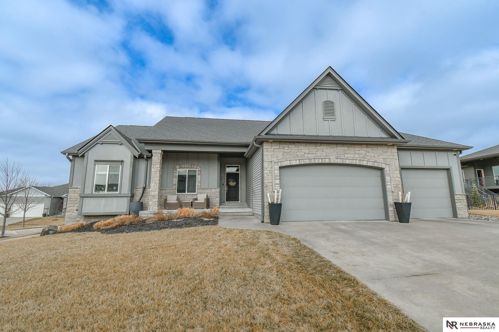 Single Family 5BR 3BA - 7244 Rebel Drive, Lincoln, NE