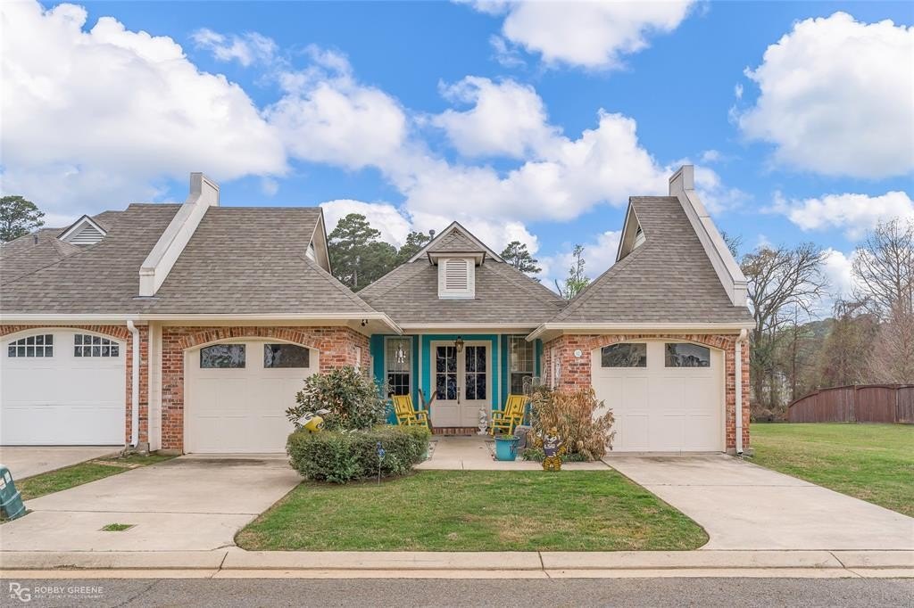 Single Family 3BR 2BA - 5860 S Lakeshore Drive, Shreveport, LA