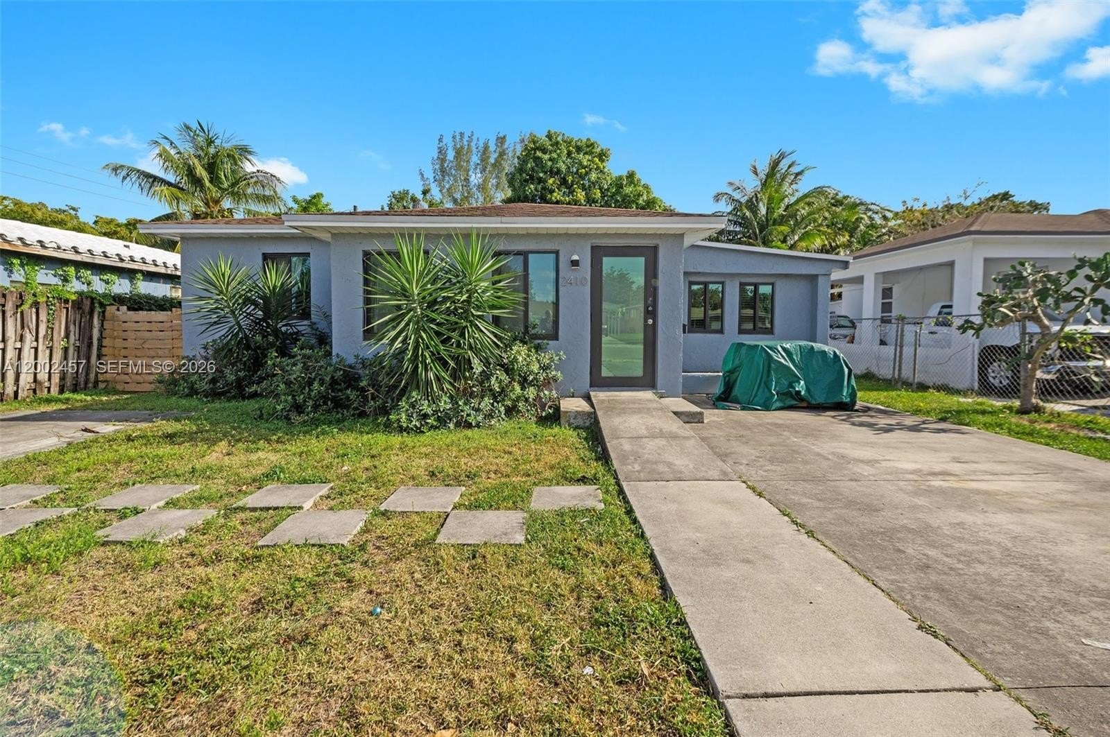 Single Family 2BR 2BA - 2410 Jackson St, Hollywood, FL