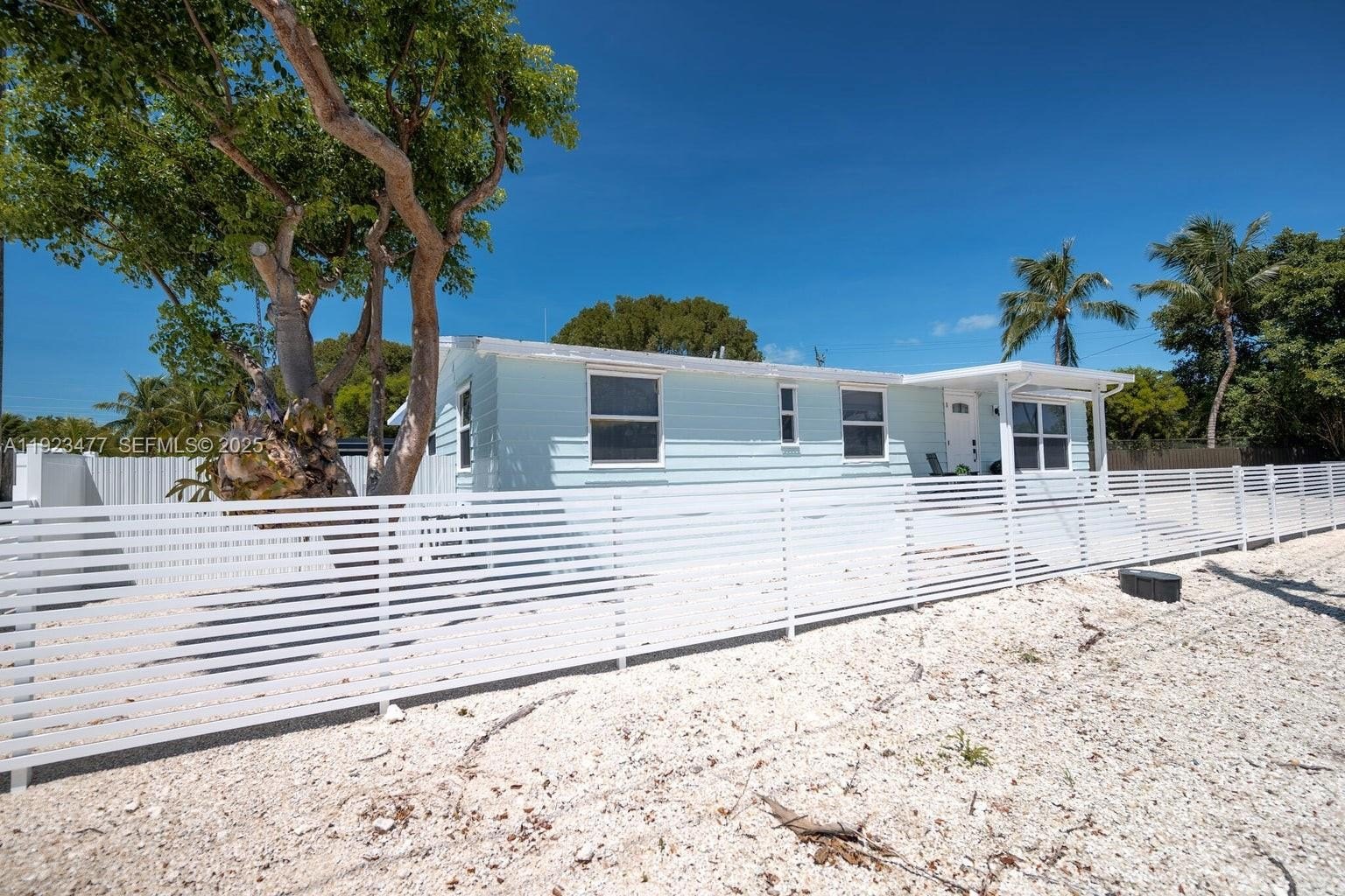 Manufactured Housing 3BR 2BA - 212 Buttonwood Ln, Key Largo, FL