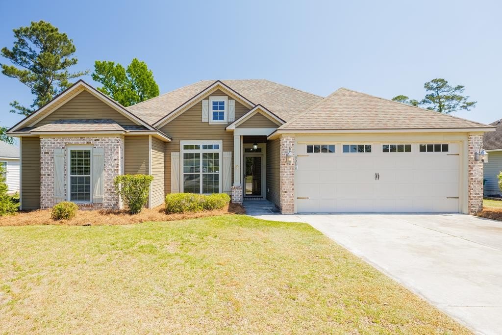 Single Family 4BR 2BA - 3993 Taylor Way, Valdosta, GA