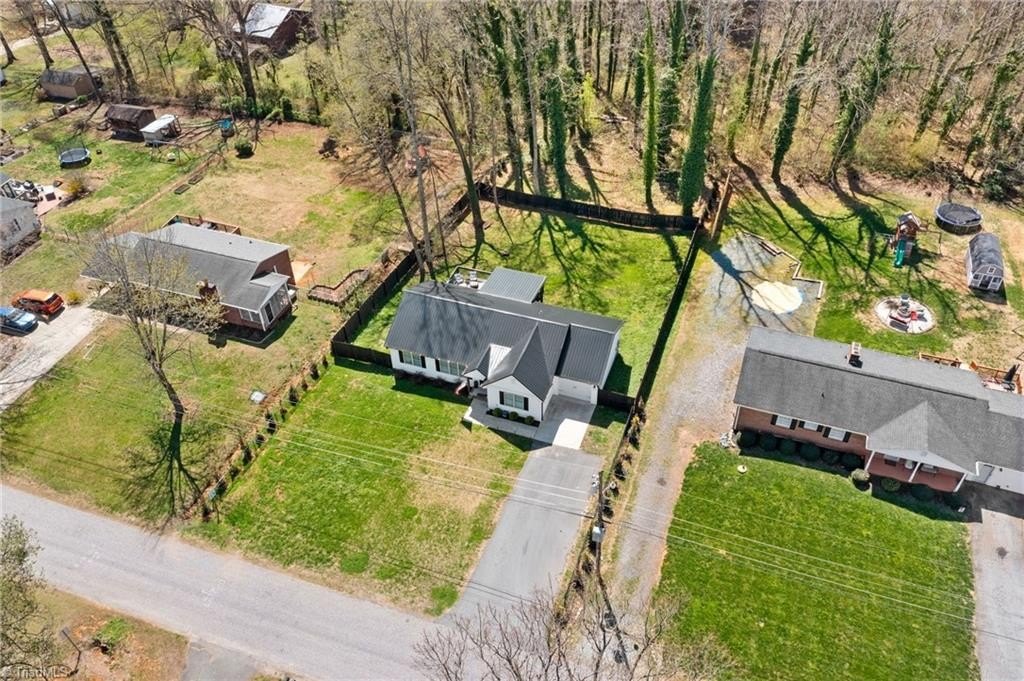 Single Family 3BR 2BA - 2512 Caudle Street, Germanton, NC