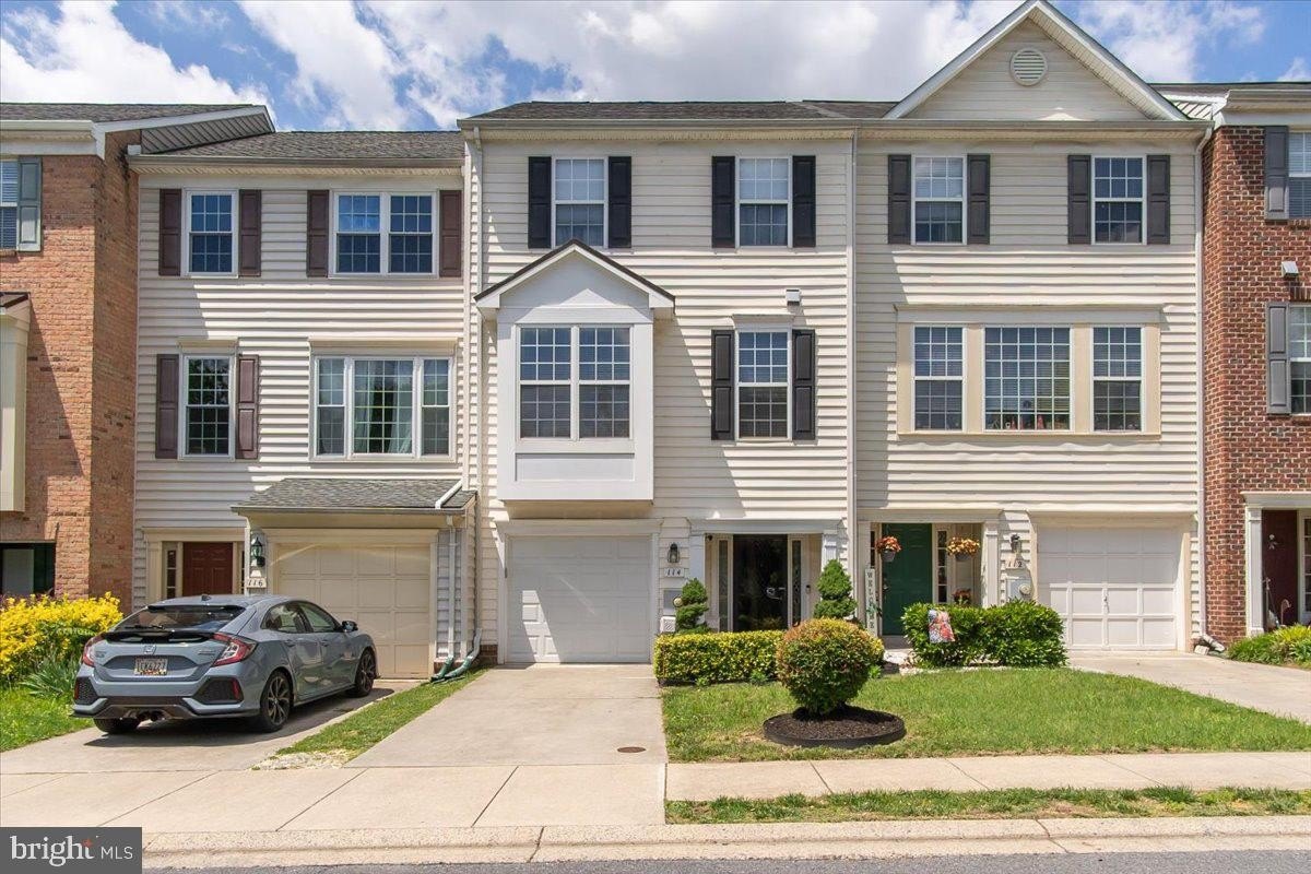 Single Family 3BR 4BA - 114 CAVENROCK CT, FREDERICK, MD