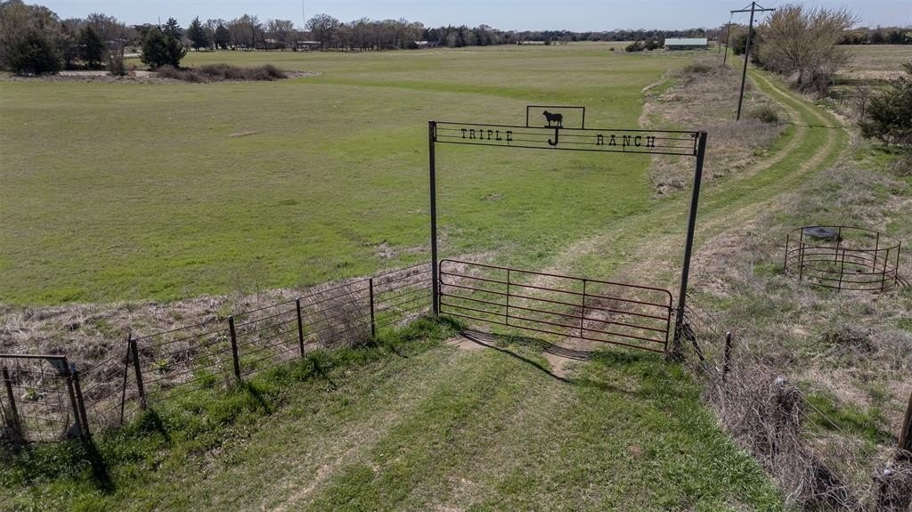 Other 3BR 2BA - 267 County Road 2150, Telephone, TX