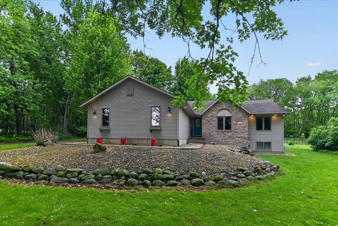 Single Family 3BR 4BA - 4454 Beale Street, Madison, WI