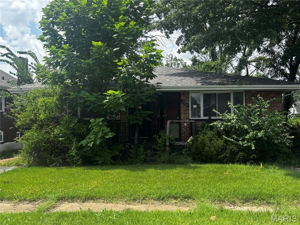 Single Family 4BR 2BA - 1207 Buckner Place, St Louis, MO