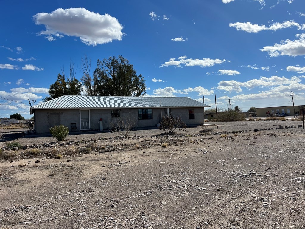 103 El Campo St  