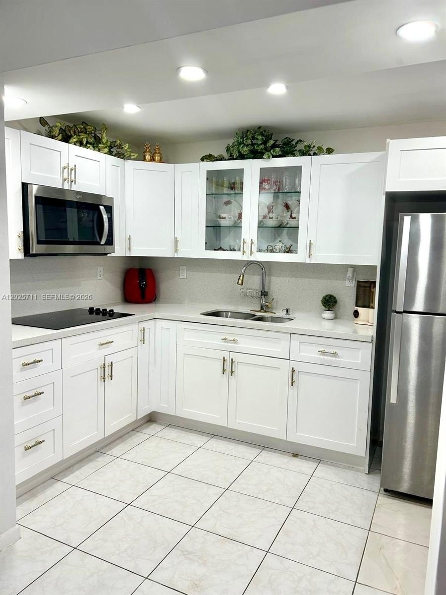 Condo 1BR 1BA - 9081 Sunrise Lakes Blvd, Sunrise, FL