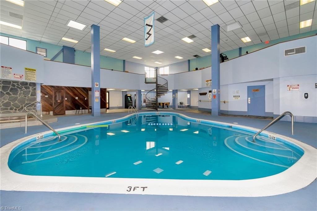 Condo 2BR 2BA - 301 Pinnacle Inn Road, Beech Mountain, NC