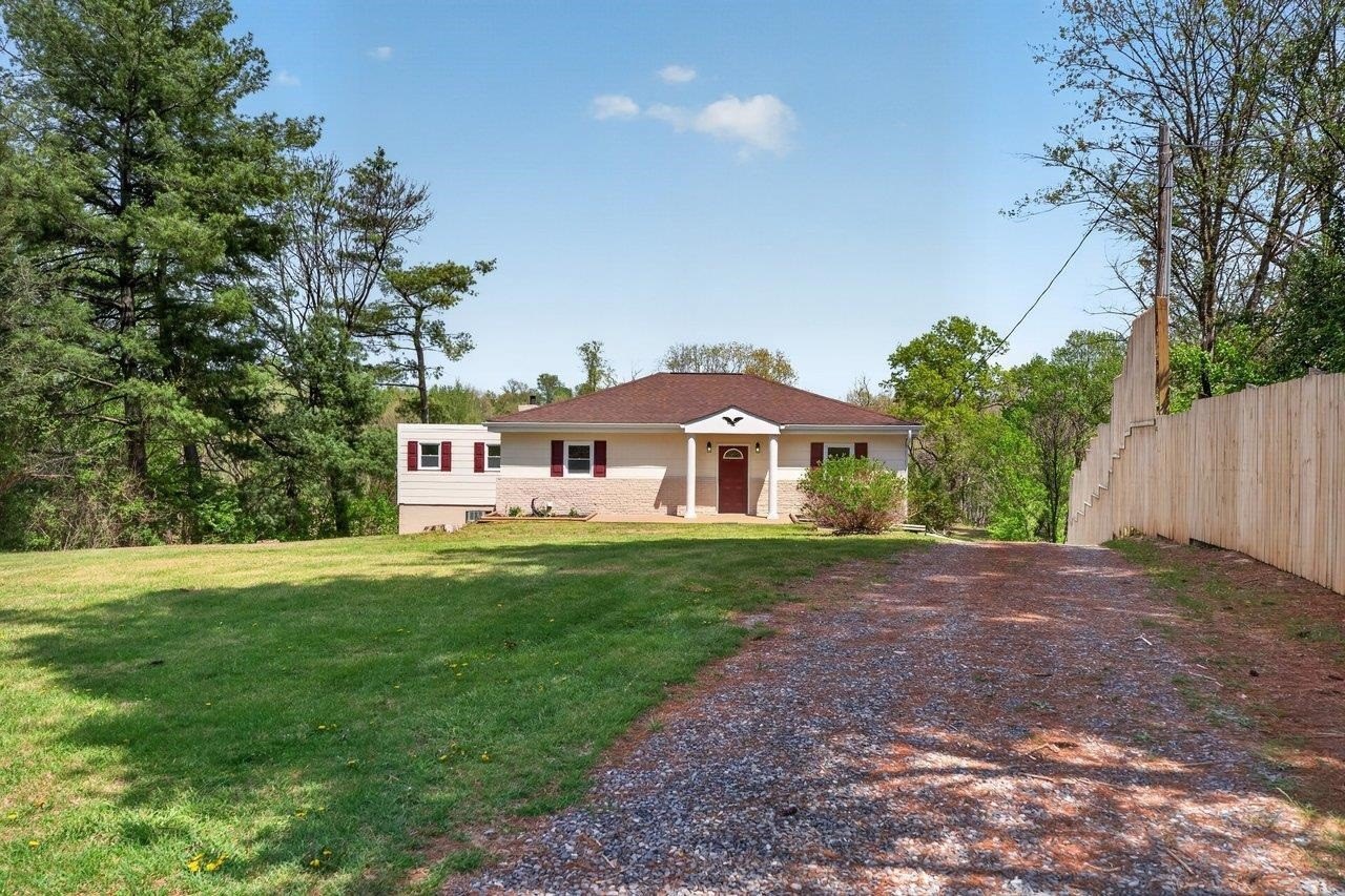 Single Family 3BR 3BA - 782 SHIPYARD RD, SHENANDOAH, VA