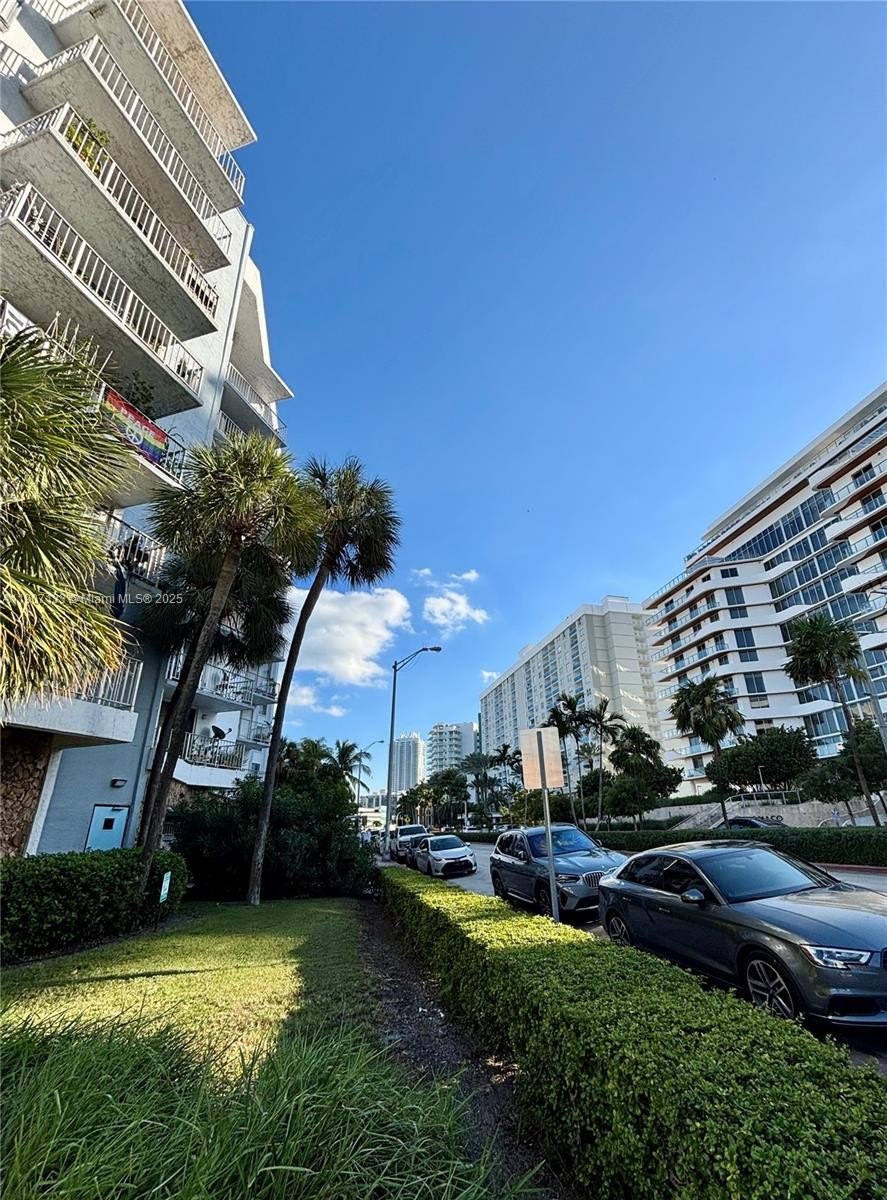 Condo 1BR 2BA - 6801 Indian Creek Dr, Miami Beach, FL