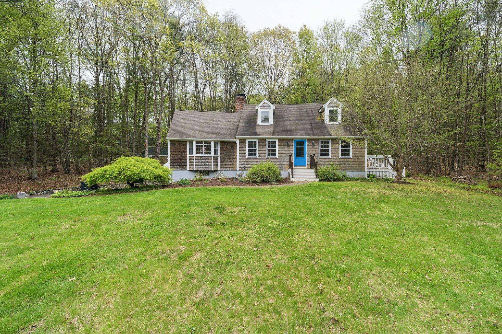 Single Family 2BR 2BA - 12 Hemlock Road, Kensington, NH