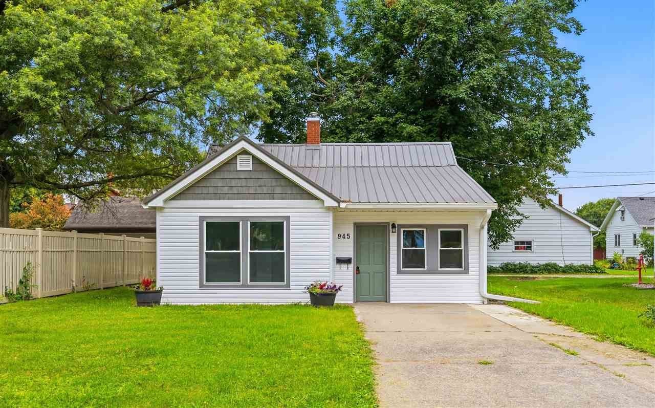 Single Family 2BR 1BA - 945 S 3rd, Washington, IA