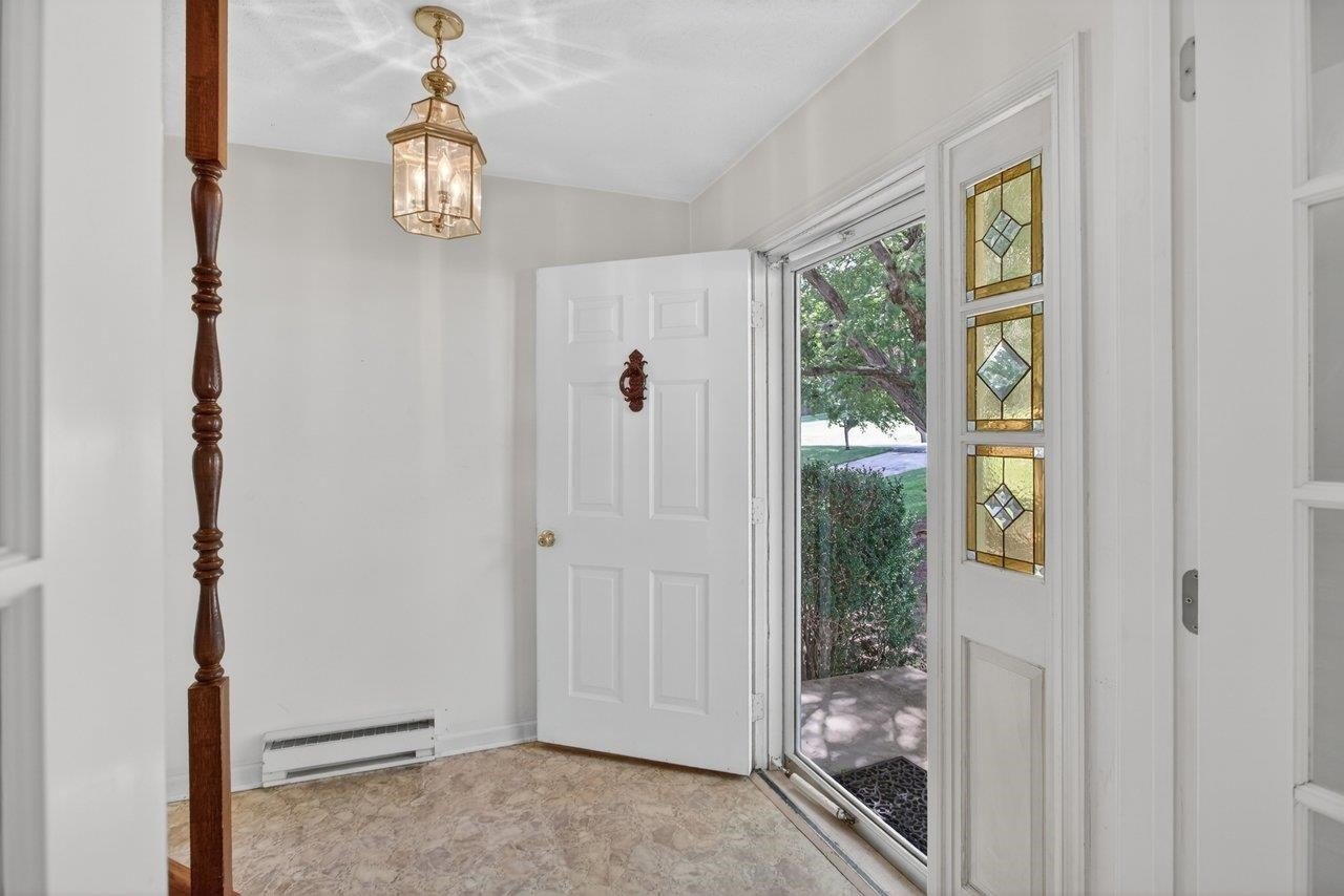Single Family 5BR 3BA - 1665 MASSANETTA SPRINGS RD, ROCKINGHAM, VA
