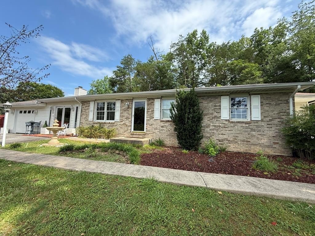 Single Family 3BR 2BA - 384 Pine Ridge, Harold, KY
