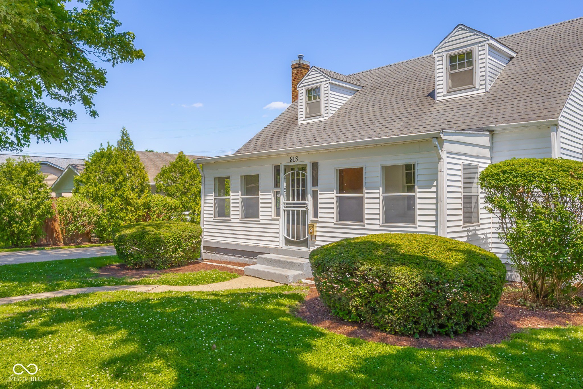 Single Family 3BR 2BA - 813 Central Place, Columbus, IN