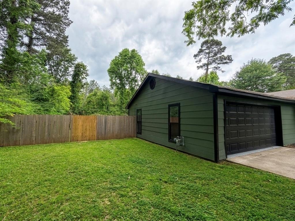 Single Family 3BR 2BA - 8942 Dakota Huse Lane, Greenwood, LA