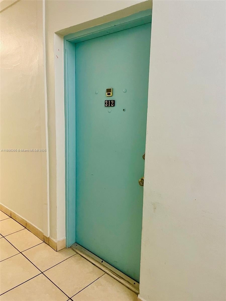 Condo 1BR 1BA - 17101 NW 57th Ave, Miami Gardens, FL