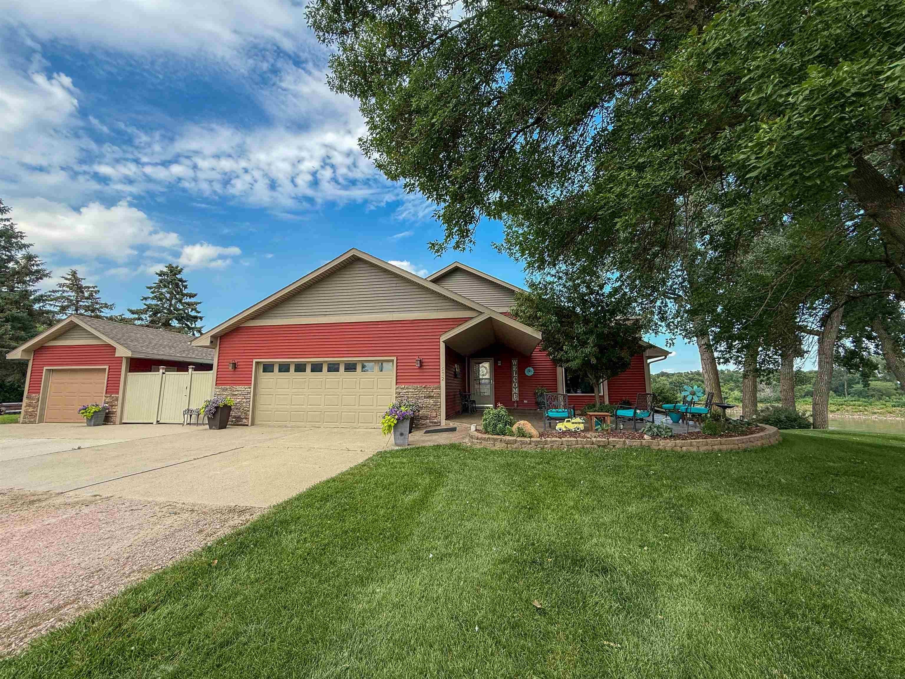 Single Family 3BR 3BA - 502 Pine, Dakota City, NE