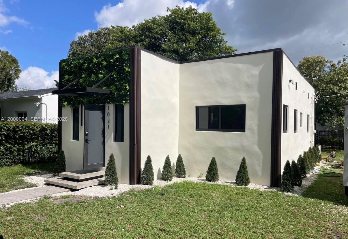 Single Family 3BR 3BA - 1021 NW 48th St, Miami, FL