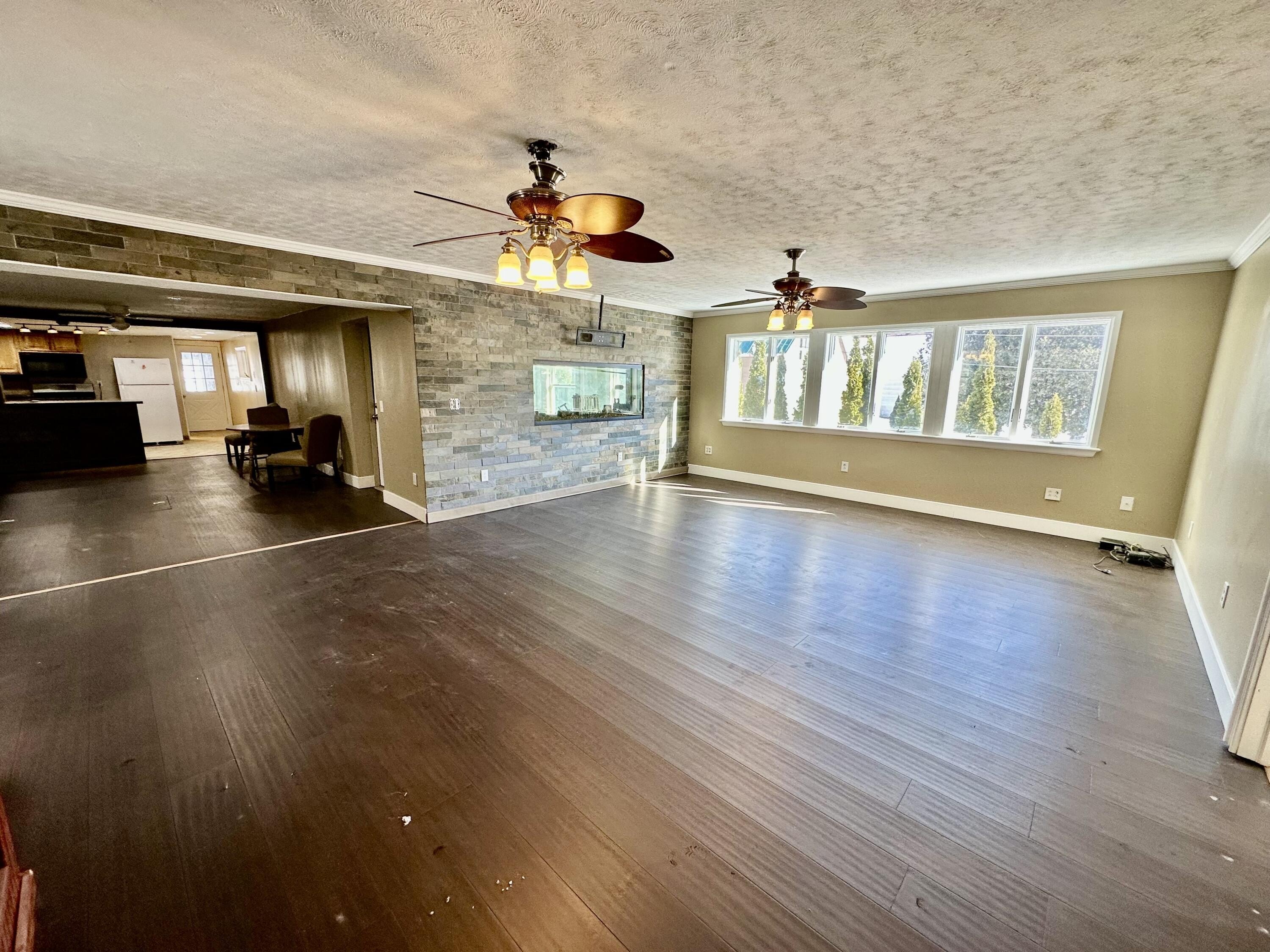 Single Family 4BR 2BA - 4 Lower Park Street, Malone, NY