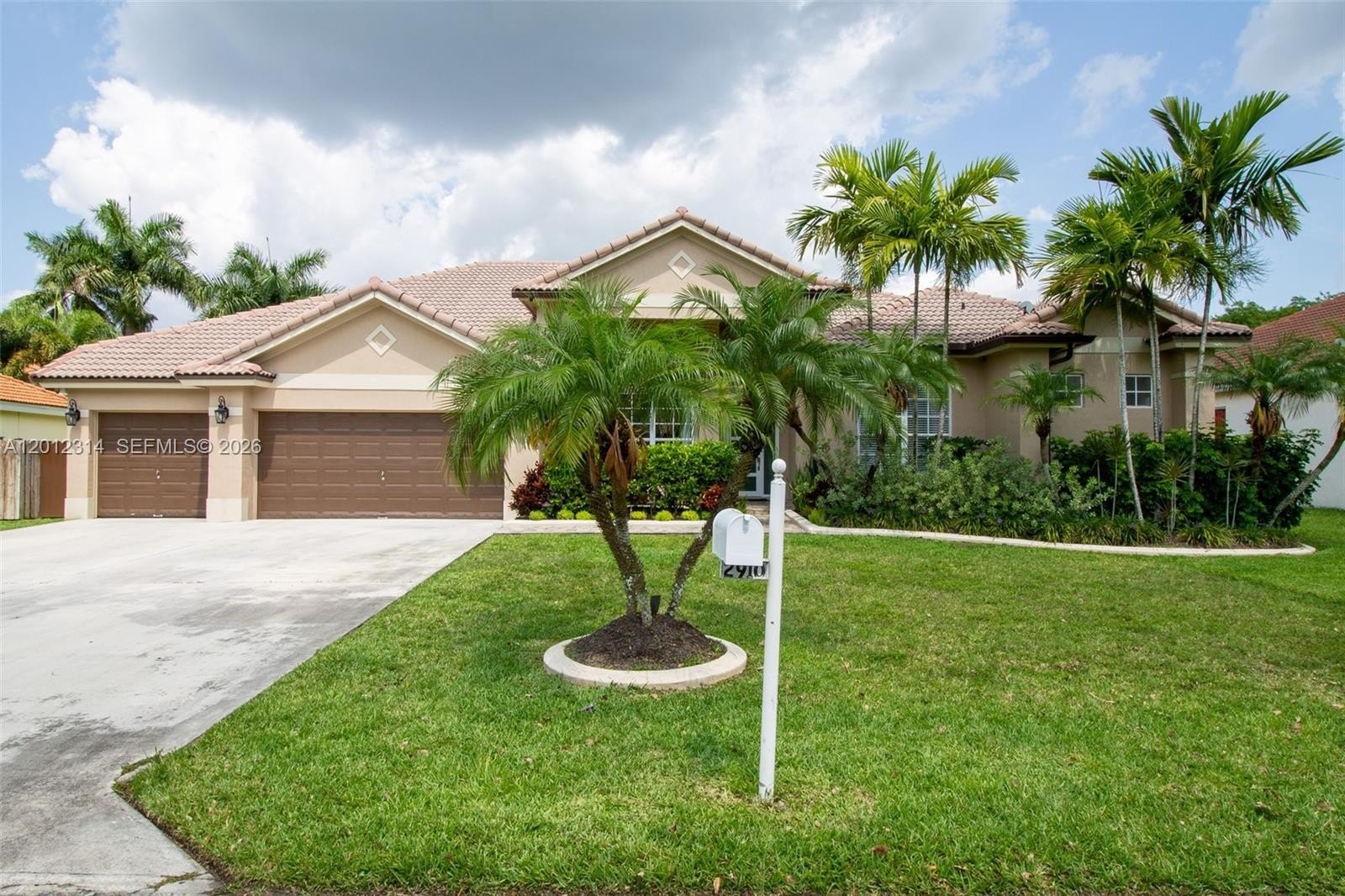 Single Family 5BR 3BA - 2910 Fairways Dr, Homestead, FL