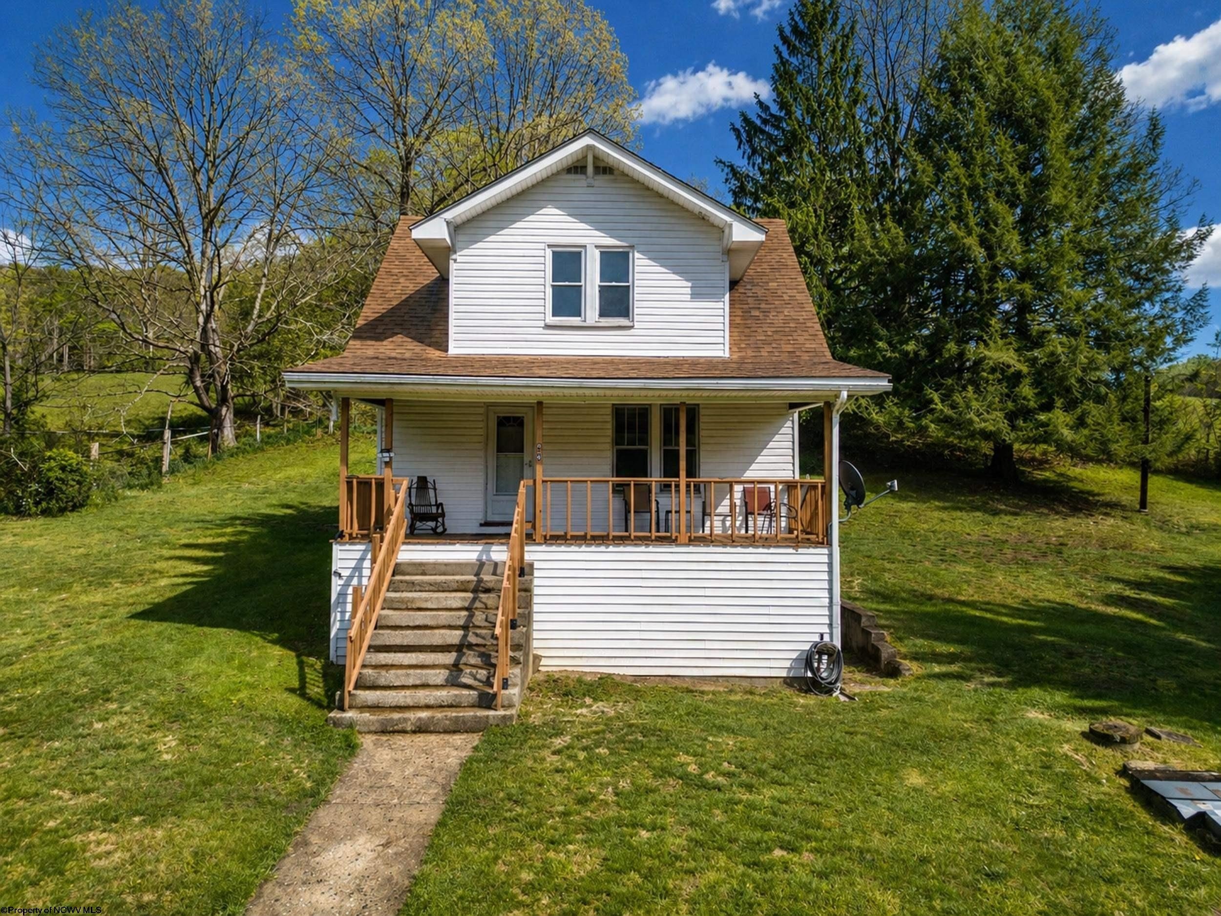 Single Family 3BR 1BA - 96 Fowler Road, Flemington, WV