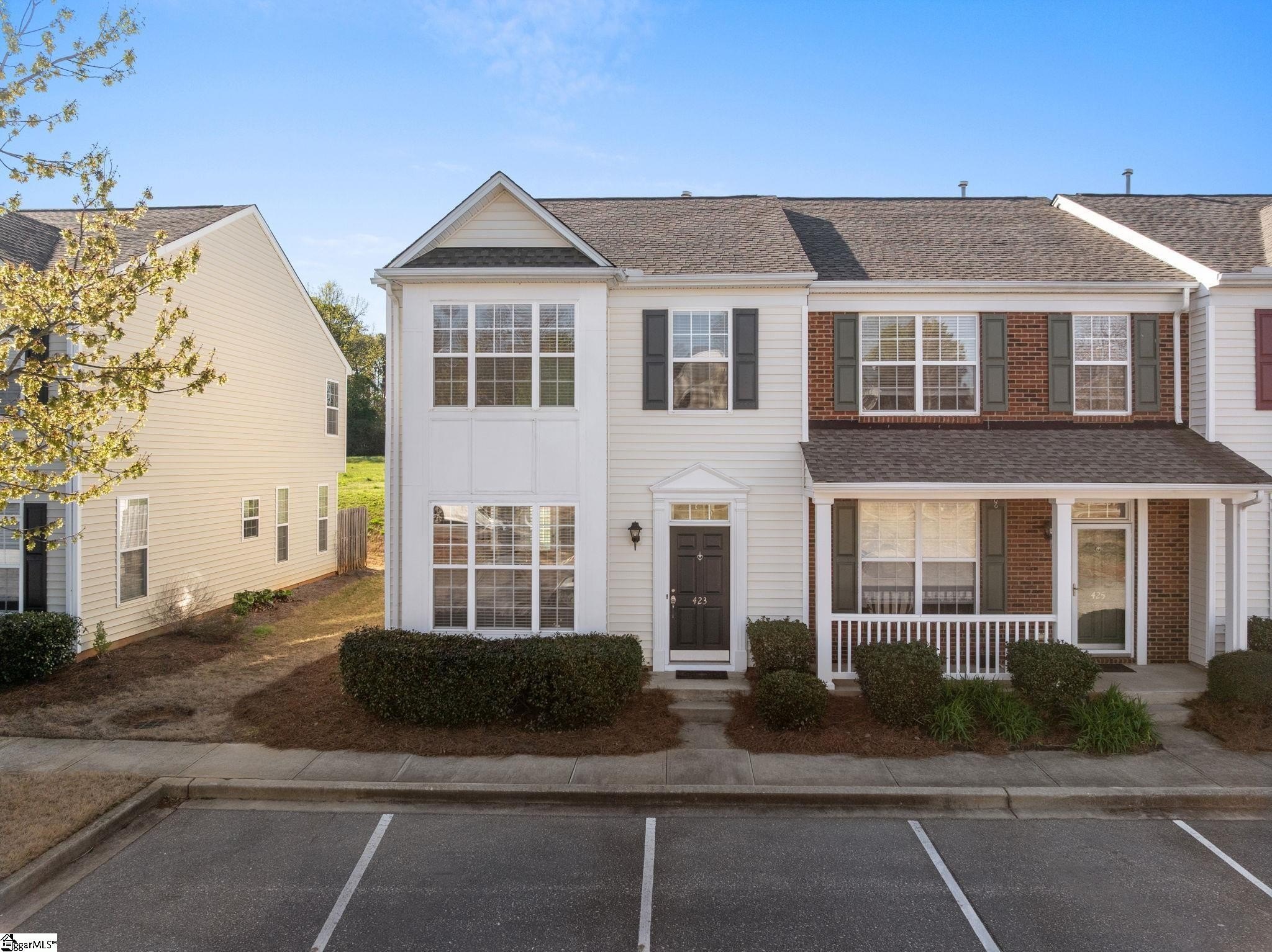 Single Family 2BR 3BA - 423 Twist Circle, Mauldin, SC
