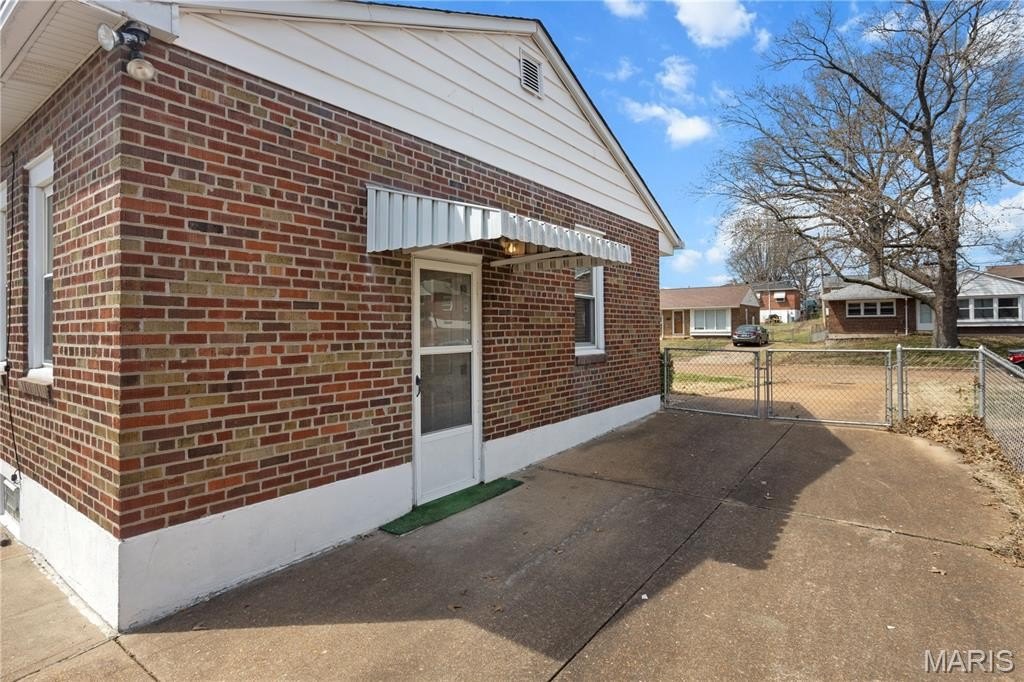 Single Family 2BR 2BA - 7124 Marwinette Avenue, St Louis, MO