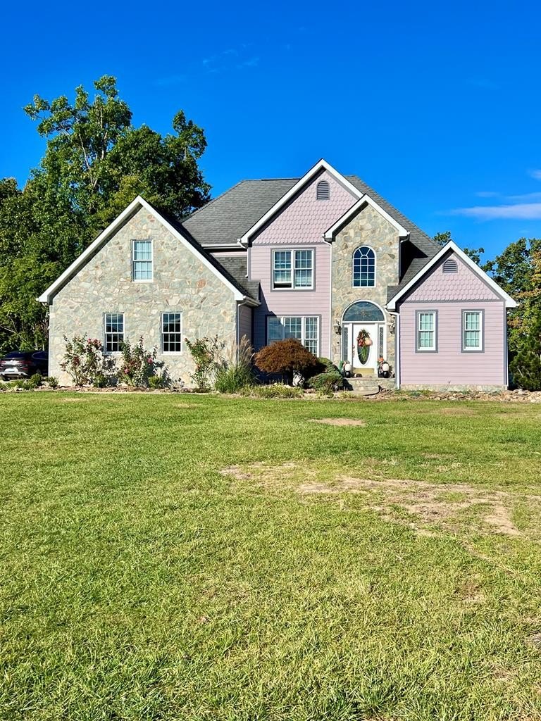 Single Family 4BR 4BA - 21 Crestwood Circle, Prestonsburg, KY