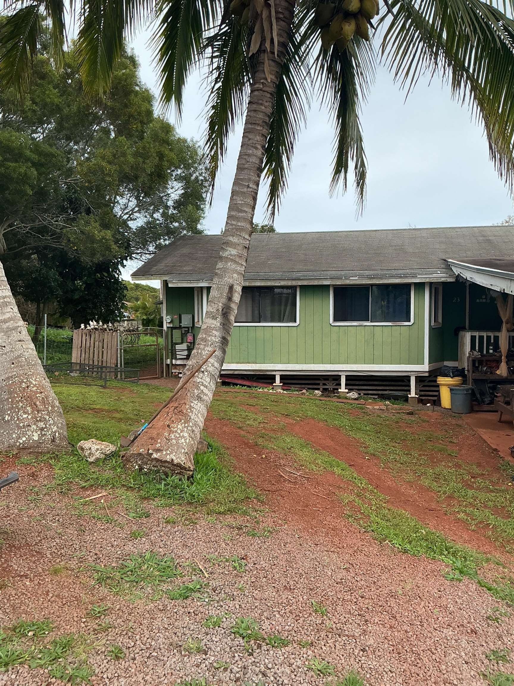 Single Family 5BR 3BA - 23 Kalama Rd, Kaunakakai, HI