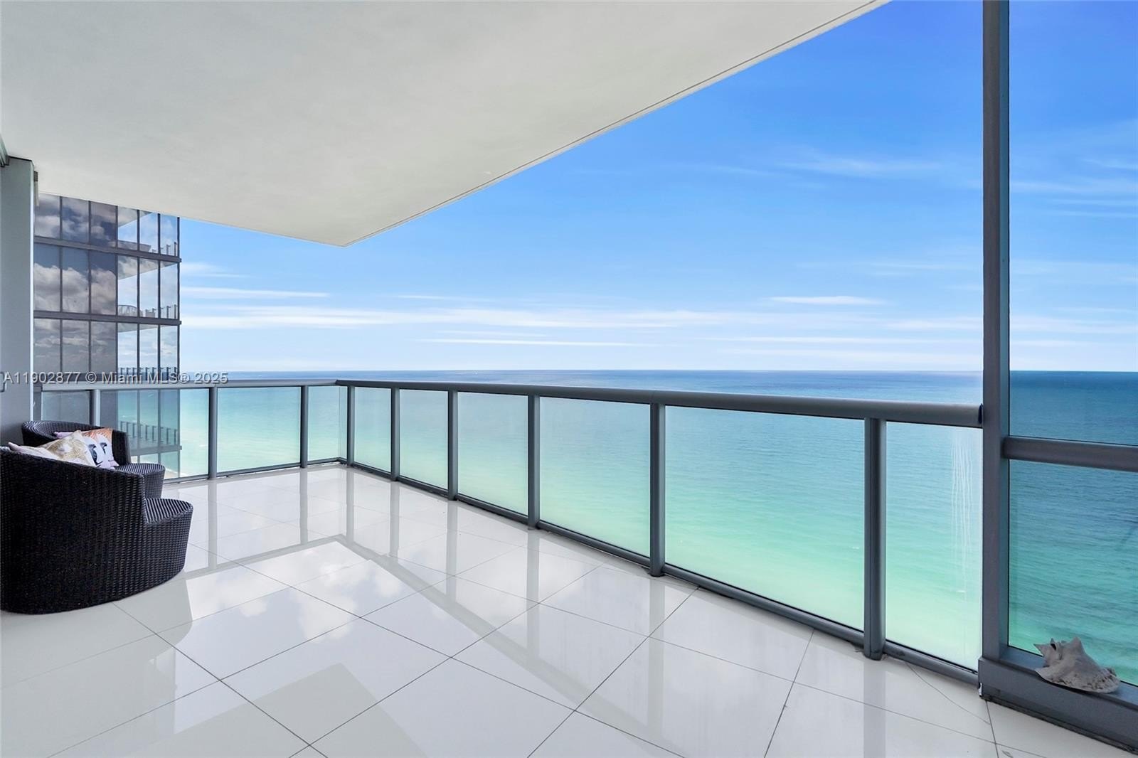 Condo 2BR 3BA - 17121 Collins Ave, Sunny  Isles  Beach, FL