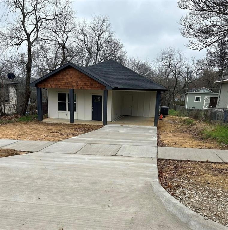Single Family 3BR 2BA - 622 E Woodard Street, Denison, TX