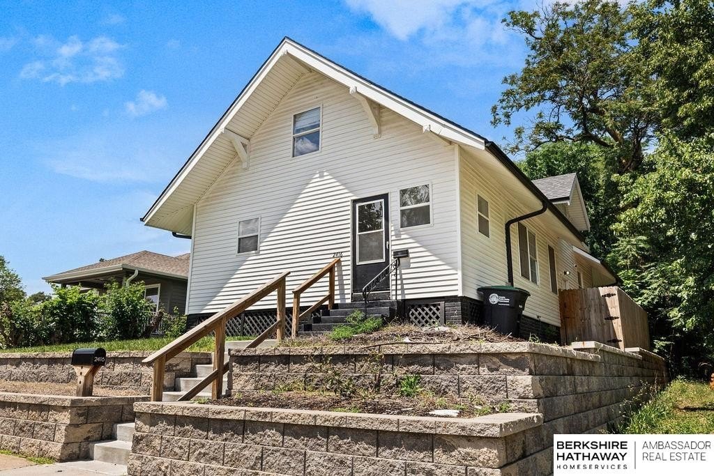 Single Family 3BR 2BA - 2416 Spencer Street, Omaha, NE