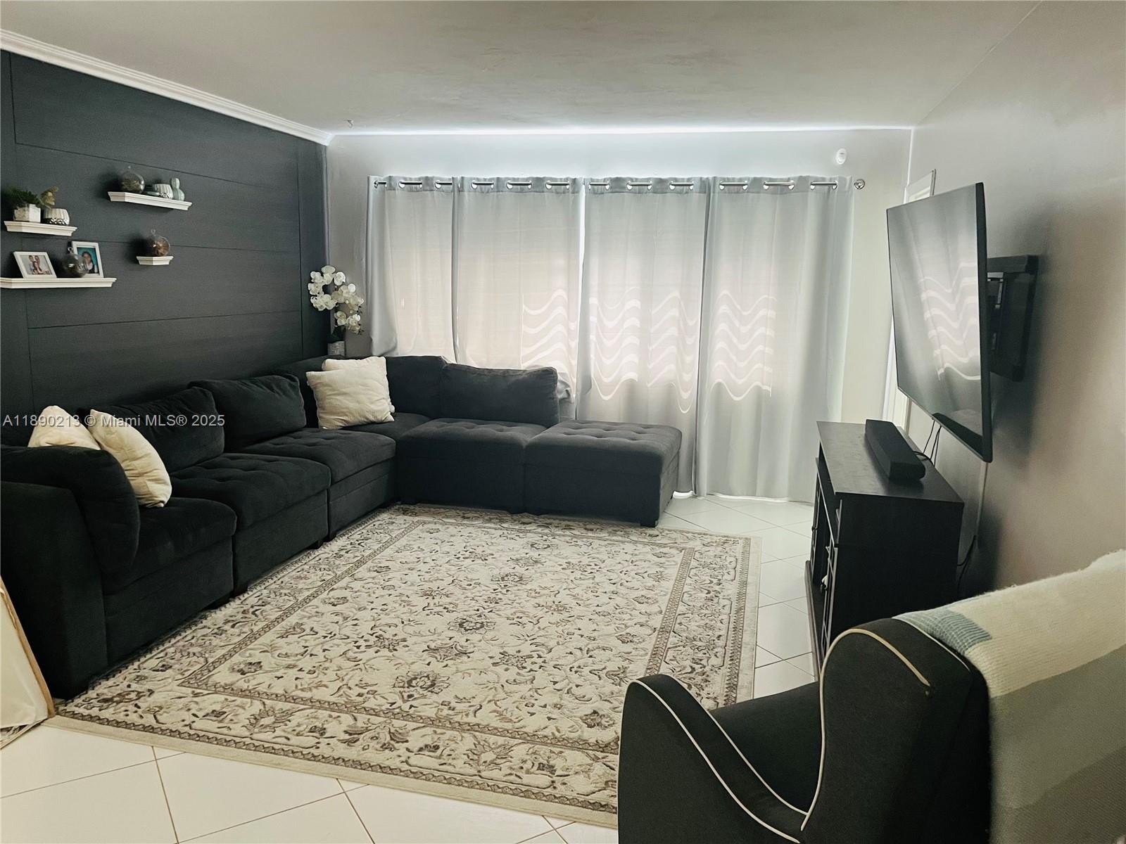 Condo 1BR 2BA - 19001 NE 14th Ave, Miami, FL