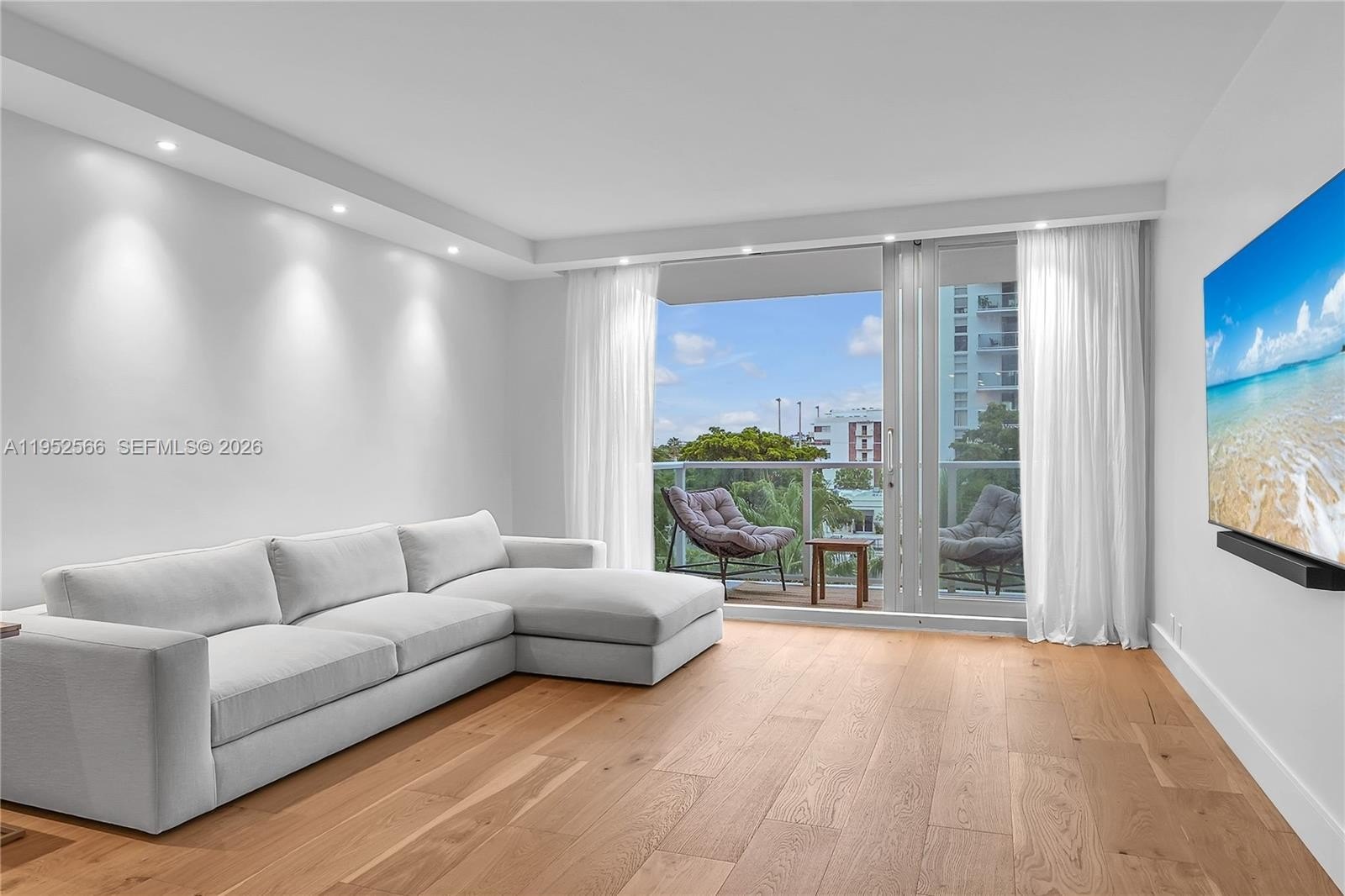 Condo 1BR 1BA - 1000 West Ave, Miami  Beach, FL